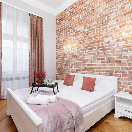 Apartament Z Antresola Na Kazimierzu By Renters