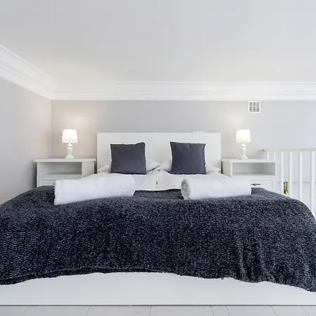 Apartament Z Antresola Na Kazimierzu By Renters Appartement Cracovie