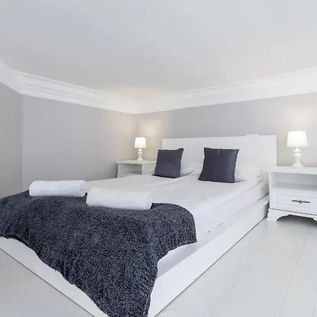 Apartament z Antresolą na Kazimierzu by Renters Apartment Krakau