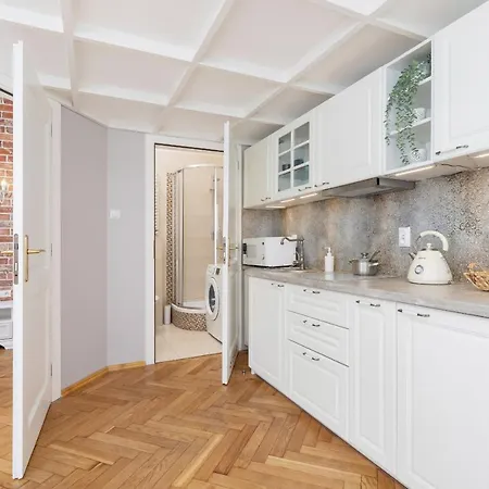 Apartament z Antresolą na Kazimierzu by Renters *