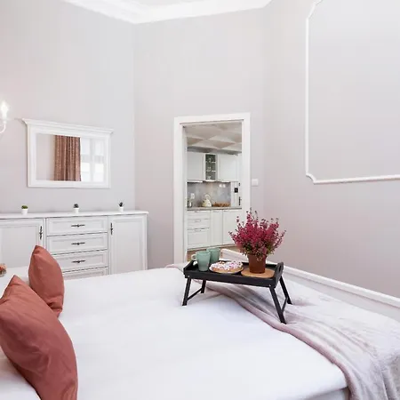 Apartment Apartament z Antresolą na Kazimierzu by Renters Krakau